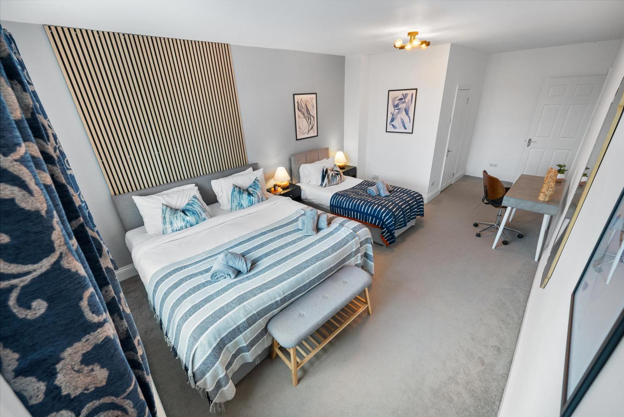 Long Term And Summer Special Offer! 5-Bedroom Spacious, Stunning Design, Sociable Areas & Cosy House Near South Downs Park, Sleeps 11 With Games Room, Private Parking And Garden- By Blue Puffin Stays Waterlooville Exterior foto