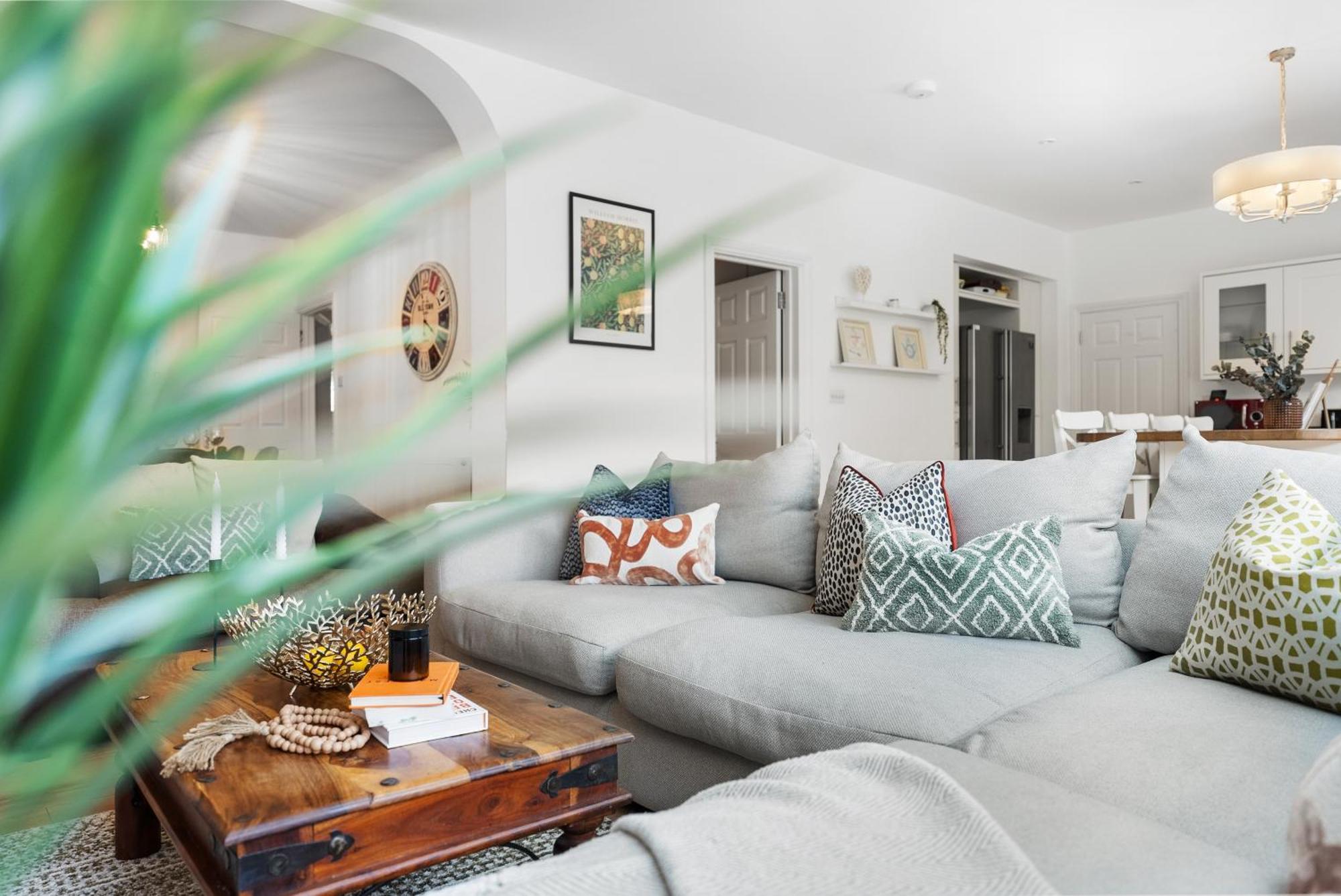 Long Term And Summer Special Offer! 5-Bedroom Spacious, Stunning Design, Sociable Areas & Cosy House Near South Downs Park, Sleeps 11 With Games Room, Private Parking And Garden- By Blue Puffin Stays Waterlooville Exterior foto